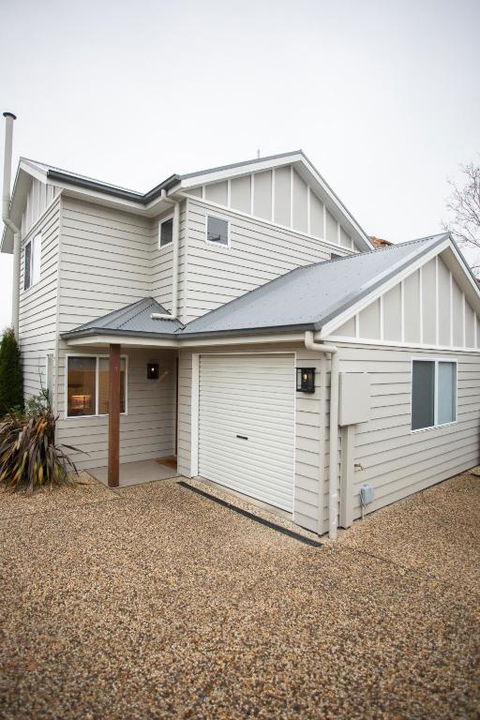 Armidale Cottage - House 1 - Nambucca Heads Accommodation 2