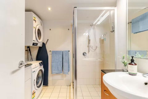 Artist Retreat With HUGE Entertaining Balcony - Nambucca Heads Accommodation 2