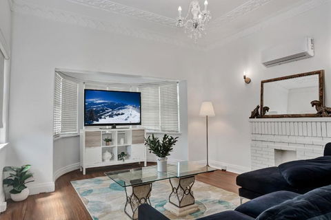 Ashgrove Home - Nambucca Heads Accommodation 1