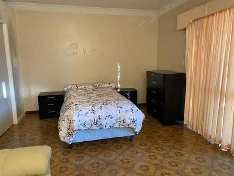 Aspley Large Room & Share Bathroom With Other Guests - Nambucca Heads Accommodation 1