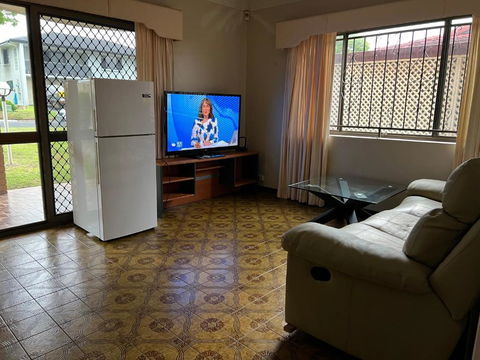 Aspley Large Room & Share Bathroom With Other Guests - Nambucca Heads Accommodation 0