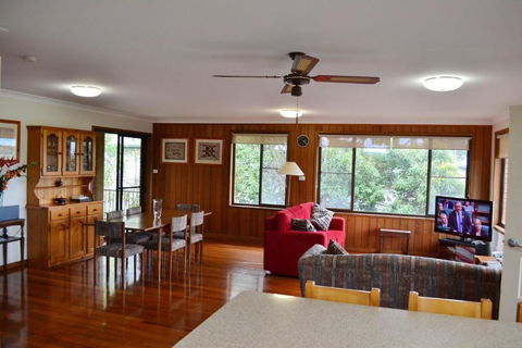 Atahara - Bring Your Own Linen - Nambucca Heads Accommodation 4