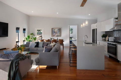 Away - Nambucca Heads Accommodation 0