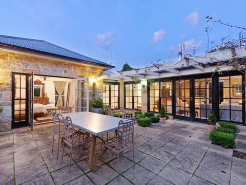 Aylmerton House And Cottage For 14 Southern Highlands - Nambucca Heads Accommodation 2