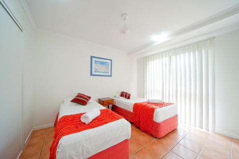 At Beach Court Holiday Villas - Nambucca Heads Accommodation 3