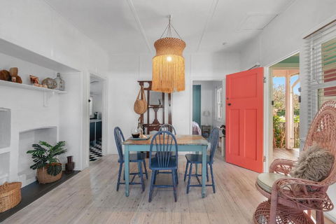 Atlantis Retro Beachside Couples Retreat - Nambucca Heads Accommodation 4