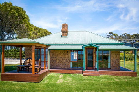Apollo Bay Cottages- Marriners - Nambucca Heads Accommodation 1