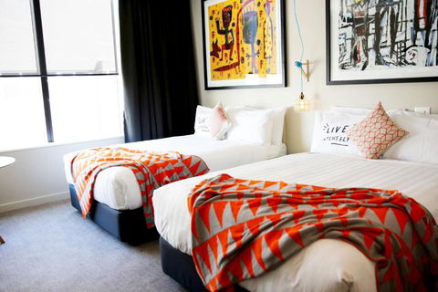 Art Series - The Larwill Studio - Nambucca Heads Accommodation 1