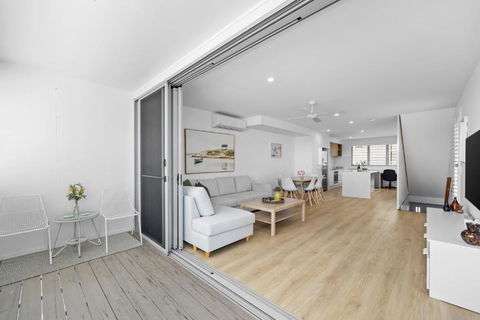 Azure River Side Townhouse - Nambucca Heads Accommodation 4