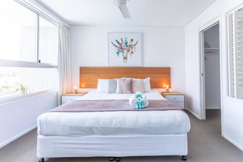 Azure Sea, Oceanviews, Wifi, 2 Pools + Gym - Nambucca Heads Accommodation 2