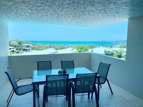 Azure Sea, Oceanviews, Wifi, 2 Pools + Gym - Nambucca Heads Accommodation 3