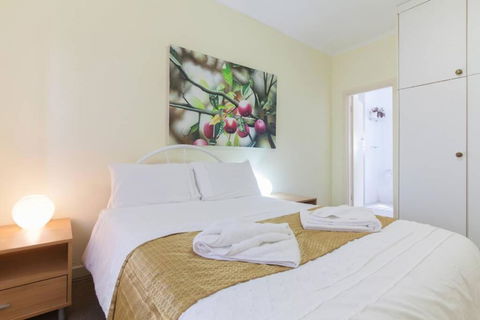 B5 Crawley Apartment 1 BRM & Sleepout Near UWA - Nambucca Heads Accommodation 0