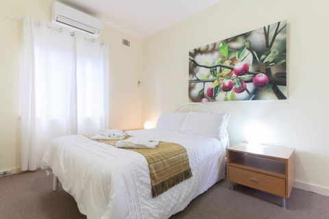 B5 Crawley Apartment 1 BRM & Sleepout Near UWA - Nambucca Heads Accommodation 1