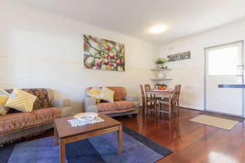 B7 Crawley Apartment 1 BRM & Sleepout Near UWA - Nambucca Heads Accommodation 4