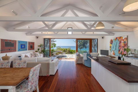 Barefoot On Blueys - Nambucca Heads Accommodation 0