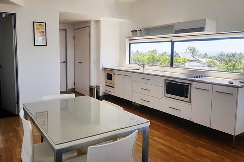 Hinchinbrook Holiday Apartments - Nambucca Heads Accommodation 2