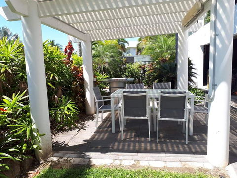 Hinchinbrook Holiday Apartments - Nambucca Heads Accommodation 34