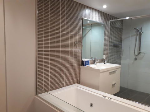 Hinchinbrook Holiday Apartments - Nambucca Heads Accommodation 5