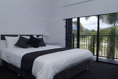 Hinchinbrook Holiday Apartments - Nambucca Heads Accommodation 23