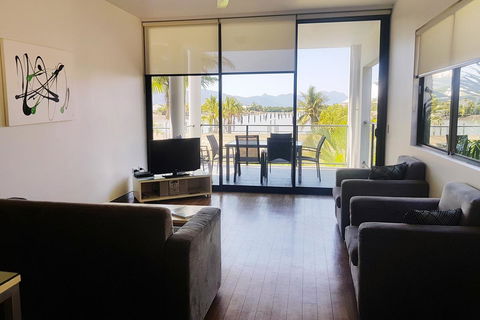 Hinchinbrook Holiday Apartments - Nambucca Heads Accommodation 4