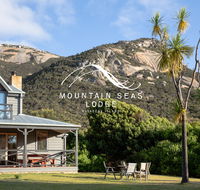 Mountain Seas Lodge - Nambucca Heads Accommodation