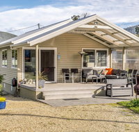 Adventure Bay Holiday Home - Nambucca Heads Accommodation
