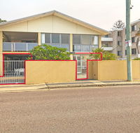 'Mooring One Downstairs' 23 Shoal Bay Rd - Fantastic ground floor duplex with views WIFI and Air Conditioning - Nambucca Heads Accommodation