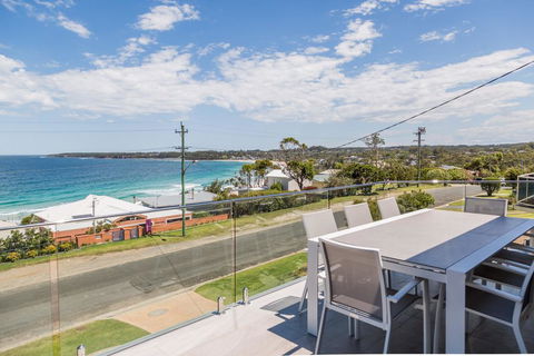 'Salt & Light' Mollymook - Nambucca Heads Accommodation 0
