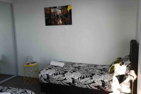 , Elsternwick, Impressive 2bed:carspot:15mins To CBD - Nambucca Heads Accommodation 2
