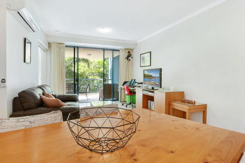 1 Bedroom - Private Managed Resort Pool And Beach - Alex - Nambucca Heads Accommodation 3