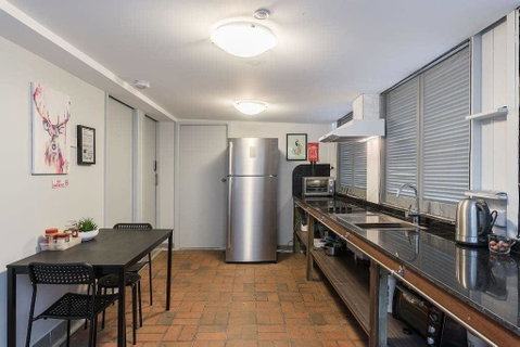 1 Double Quaint Grannyflat Private Room Near Public Transport - SHAREHOUSE - Nambucca Heads Accommodation 2