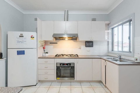 1 Double Quaint Private Room Near Public Bus Transport - SHAREHOUSE - Nambucca Heads Accommodation 2