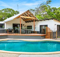 11 Naiad Court - Rainbow Shores Fantastic Family Retreat Swimming Pool 200m to beach Free Wi-Fi - Nambucca Heads Accommodation