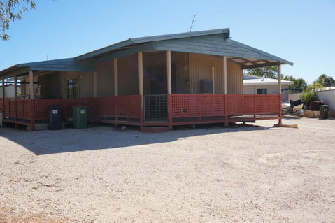 11A King Place - Large Deck And BBQ Area - Nambucca Heads Accommodation 0
