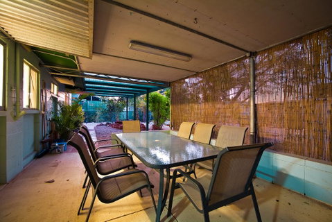 15 Grenadier Street - Great Pet-Friendly Holiday Home With Plenty Of Space - Nambucca Heads Accommodation 2