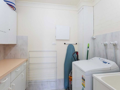 16 'The Moorings' 4 Cromarty Road - Waterfront Property With Pool & Air Conditioning - Nambucca Heads Accommodation 2