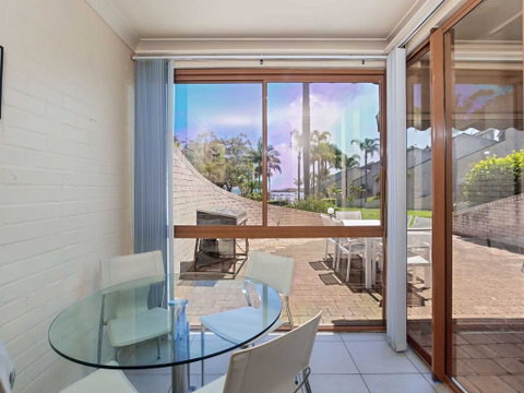 16 'The Moorings' 4 Cromarty Road - Waterfront Property With Pool & Air Conditioning - Nambucca Heads Accommodation 3
