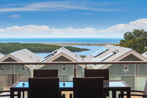 16 Seine Bay Apartment - Nambucca Heads Accommodation 0