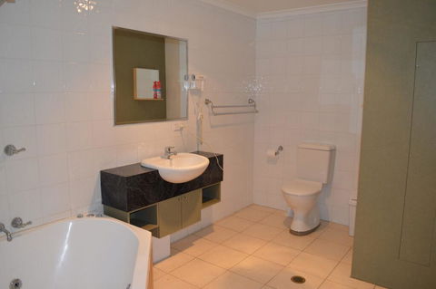 18 Lakeview Plaza - Nambucca Heads Accommodation 3