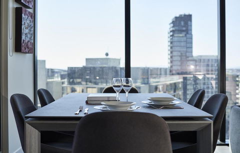 2 Bdrm 2 Bthrm Apt With Balcony Views Pool And Gym - Nambucca Heads Accommodation 1