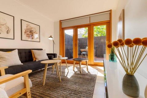 2 Bdrm Apt In Annandale With Courtyard & Parking - Nambucca Heads Accommodation 2