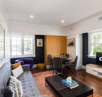 2 Bdrm Art Deco Apt Stroll To Bondi Junction - Nambucca Heads Accommodation