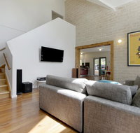 2 Marma Retreat with jacuzzi heated pool pet friendly Foxtel - Nambucca Heads Accommodation