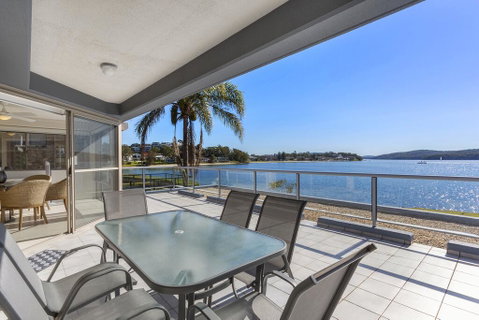 2 The Shores Soldiers Point - Waterfront - Uninterrupted Water Views INCLUDING ALL LINEN & TOWELS, Free Wi-Fi - Nambucca Heads Accommodation 0
