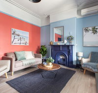 2-Bed Apartment Metres From Coogee Beach and Dining - Nambucca Heads Accommodation