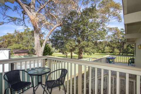 2/81 Clyde St - Villa De Golf At Mollymook - Nambucca Heads Accommodation 1