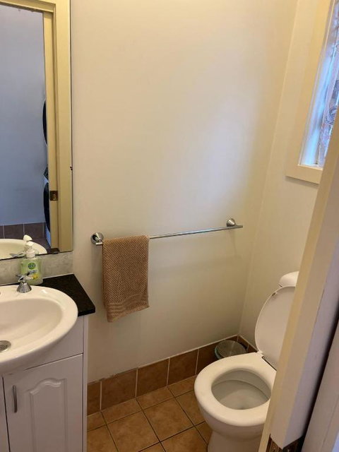 Bexley North Entire Two Storey House 4 Or 5 BR Close To Train Station And Airport - Nambucca Heads Accommodation 4