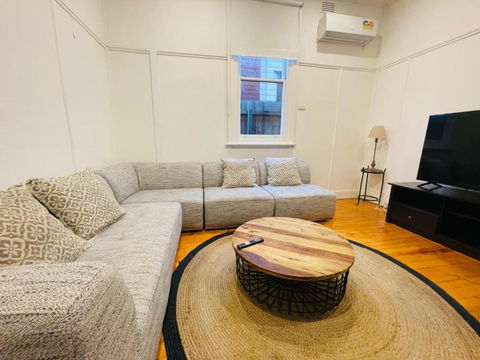 D114 Victorian Central Stay - Nambucca Heads Accommodation 2