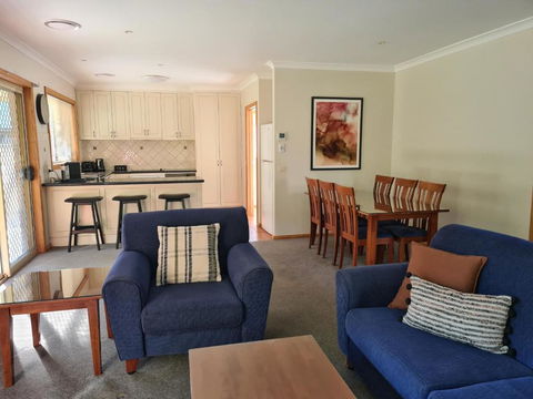 DELANY VILLAS BRIGHT - Spa Luxury On Delany Avenue - Nambucca Heads Accommodation 0