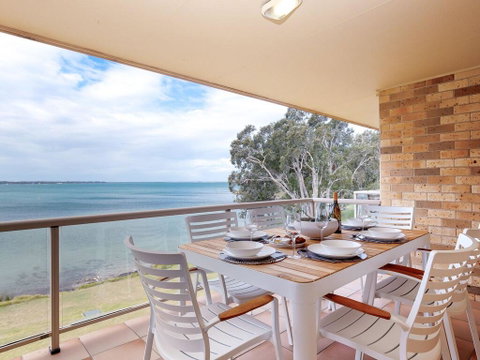 3 'Pelican Sands', 83 Soldiers Point Rd - Stunning Waterfront Unit With Magical Water Views & Air Conditioning - Nambucca Heads Accommodation 0